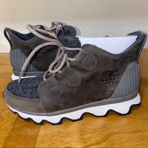 SOREL KINETIC CARIBOU BOOTS SNEAKERS 7.5 QUARRY